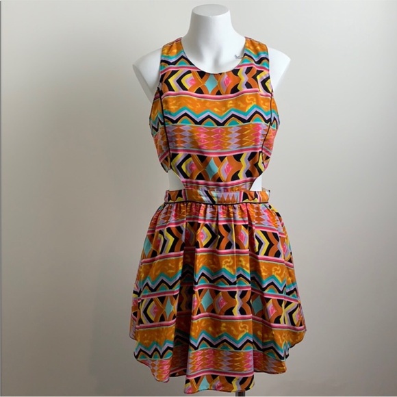 Colorful Geometric Patterned Women's Dress - Picture 3 of 8